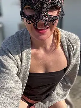 Suesse Schnitte online show from 03-10-25, 01:00