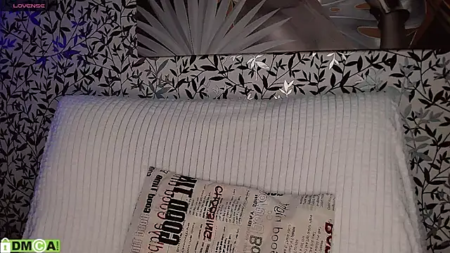  Amelle  online show from 11-23-25, 09:58