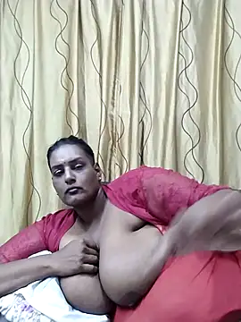 Snapshot of NWC4LYF chatting on 07-05-26, 10:27 NWC4LYF online show from 07-05-26, 10:27