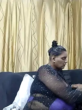 Snapshot of NWC4LYF chatting on 07-04-26, 09:30 NWC4LYF online show from 07-04-26, 09:30