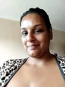 NWC4LYF online show from 11-05-25, 05:54