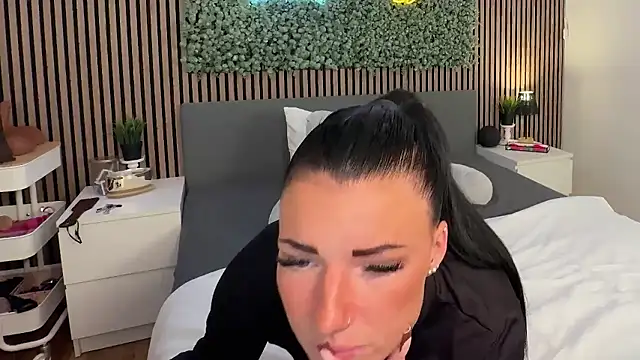 LizaRoxx online show from 01-06-26, 09:52