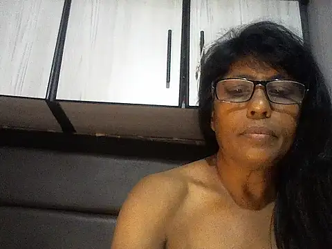 MsAttitude online show from 11-26-25, 07:19