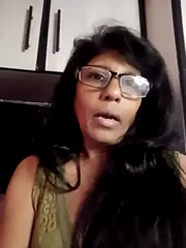 MsAttitude online show from 05-09-26, 02:53