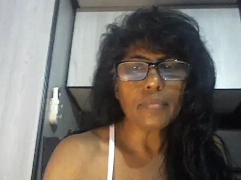 Snapshot of MsAttitude chatting on 03-04-26, 07:38 MsAttitude online show from 03-04-26, 07:38