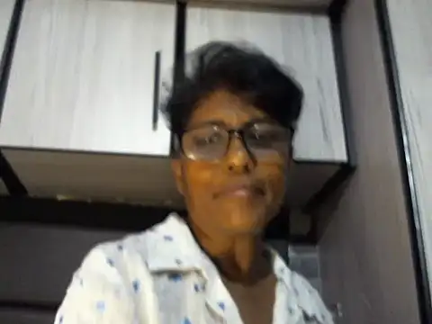 Snapshot of MsAttitude chatting on 04-16-26, 08:37 MsAttitude online show from 04-16-26, 08:37