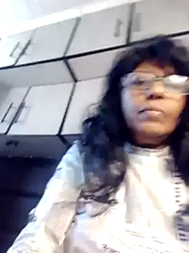 Snapshot of MsAttitude chatting on 07-16-26, 09:28 MsAttitude online show from 07-16-26, 09:28