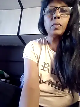 MsAttitude online show from 05-11-26, 07:10