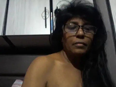 Snapshot of MsAttitude chatting on 03-25-26, 05:51 MsAttitude online show from 03-25-26, 05:51