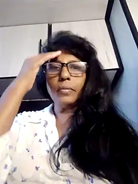 MsAttitude online show from 05-13-26, 06:42