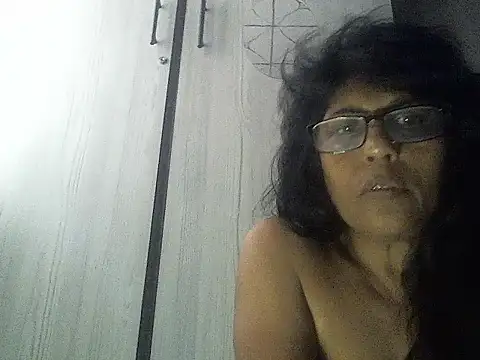 MsAttitude online show from 12-16-25, 02:10