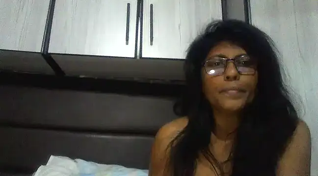 MsAttitude online show from 03-17-25, 05:27