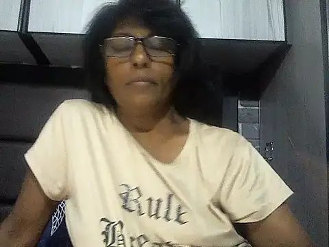 MsAttitude online show from 11-02-25, 03:17