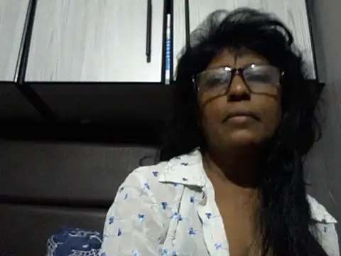 Snapshot of MsAttitude chatting on 03-24-26, 06:35 MsAttitude online show from 03-24-26, 06:35