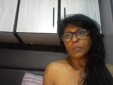 MsAttitude online show from 10-27-25, 06:25