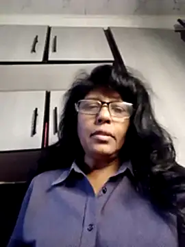 Snapshot of MsAttitude chatting on 07-13-26, 05:51 MsAttitude online show from 07-13-26, 05:51