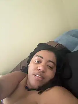 Snapshot of thick_Queen33 chatting on 12-04-24, 06:44 thick Queen33 online show from 12-04-24, 06:44