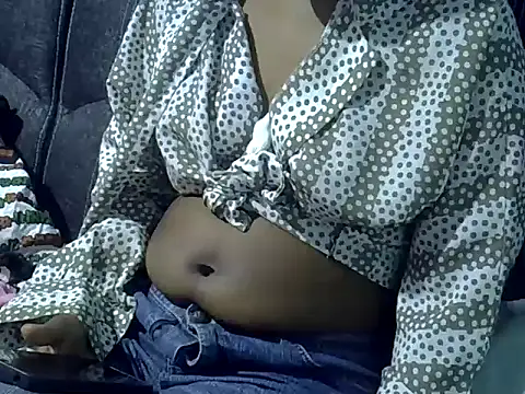 Snapshot of lovelybabra chatting on 09-27-25, 03:01 lovelybabra online show from 09-27-25, 03:01