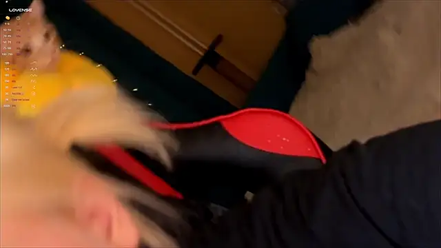 Snapshot of LisaLaas chatting on 10-09-25, 02:50 LisaLaas online show from 10-09-25, 02:50