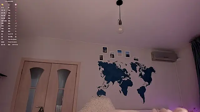 Snapshot of LisaLaas chatting on 02-26-25, 04:38 LisaLaas online show from 02-26-25, 04:38