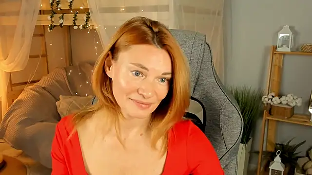 MistyBarnes online show from 12-21-25, 03:03