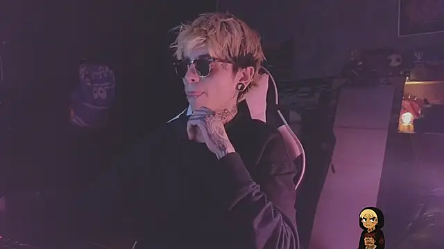 AcidMilo online show from 04-12-26, 04:27