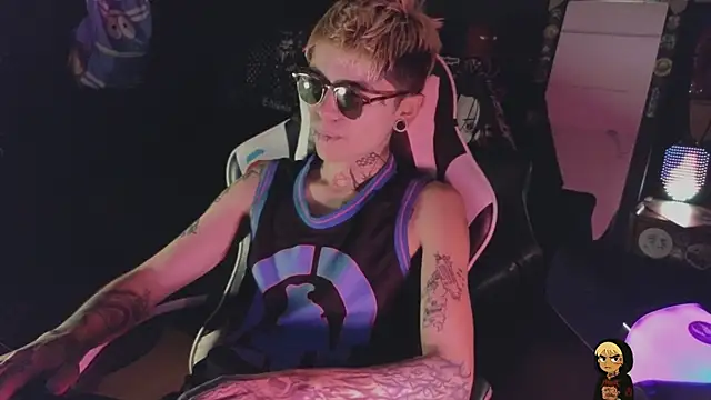 AcidMilo online show from 06-15-26, 02:12