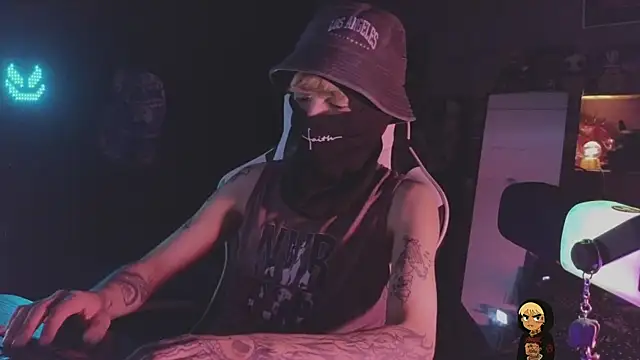 AcidMilo online show from 04-13-26, 08:29