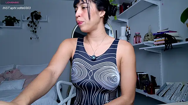 Nikol-JE online show from 10-27-25, 09:27