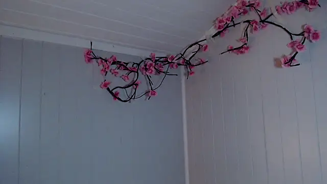 Snapshot of kittyazora chatting on 10-19-25, 05:59 kittyazora online show from 10-19-25, 05:59