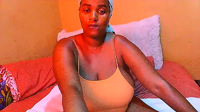 Snapshot of Charlie-Crawford chatting on 03-18-25, 05:01 Charlie-Crawford online show from 03-18-25, 05:01