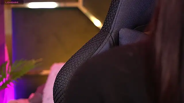 LittleeCutee online show from 10-25-25, 07:29