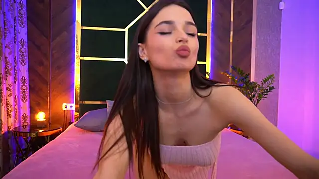 LittleeCutee online show from 03-10-25, 10:39