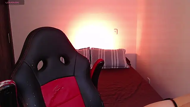 Snapshot of amyharlow_1 chatting on 01-11-25, 04:46 amyharlow 1 online show from 01-11-25, 04:46