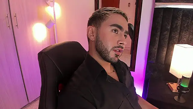 ItsMeEros online show from 10-12-25, 10:33