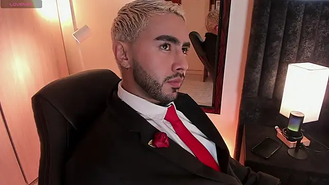 ItsMeEros online show from 09-18-25, 11:41