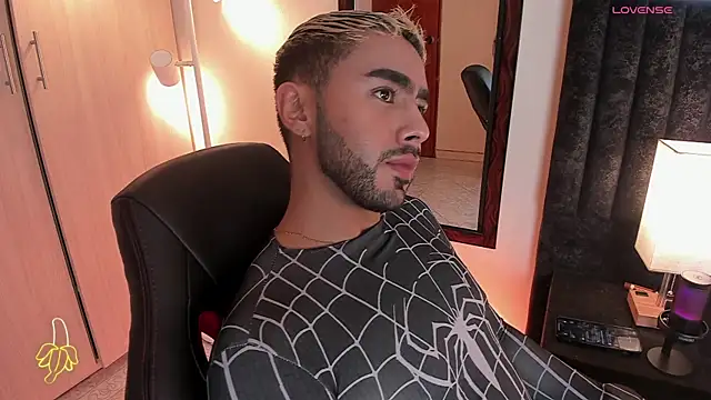 ItsMeEros online show from 10-11-25, 09:38