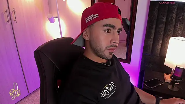 ItsMeEros online show from 10-14-25, 10:53