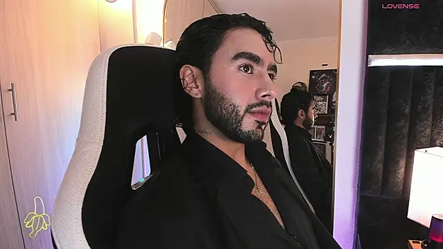 Snapshot of ItsMeEros chatting on 07-19-26, 11:12 ItsMeEros online show from 07-19-26, 11:12