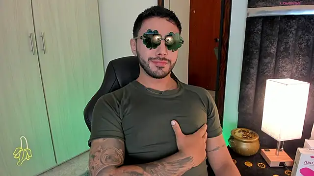 ItsMeEros online show from 03-14-25, 10:27