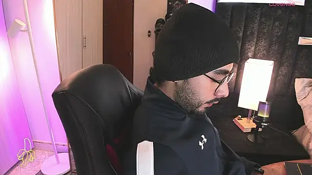 ItsMeEros online show from 04-13-26, 11:09