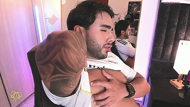 ItsMeEros online show from 05-09-26, 10:24