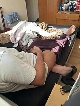 CoolBiDude online show from 03-25-26, 02:49