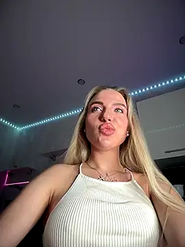 pinkstar  online show from 10-18-25, 06:21