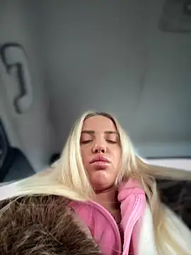 pinkstar  online show from 11-08-25, 04:49