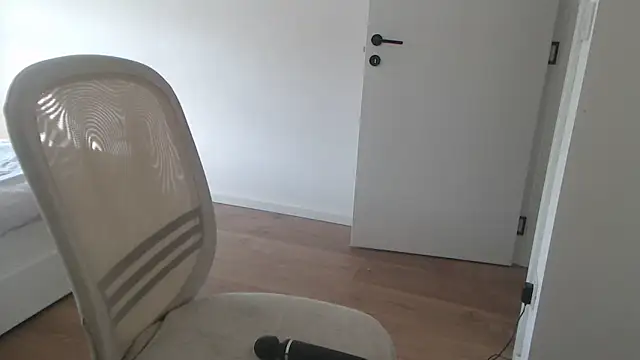 fuckable milf online show from 04-23-26, 06:53