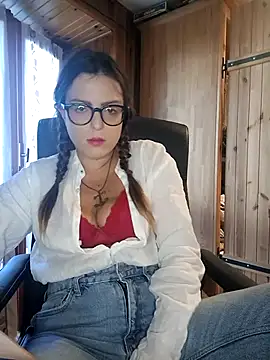 dolcehelena993 online show from 09-20-25, 12:32