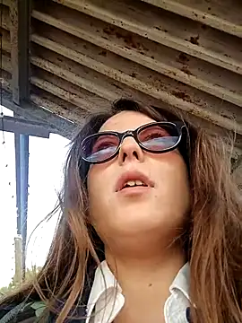 dolcehelena993 online show from 10-18-25, 08:16