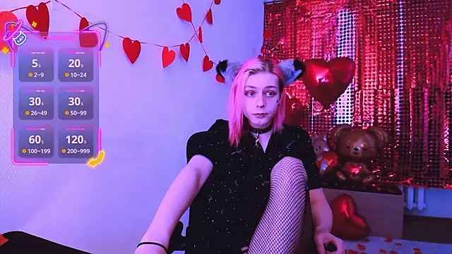 Snapshot of Littlepinkcat chatting on 02-11-26, 06:13 Littlepinkcat online show from 02-11-26, 06:13