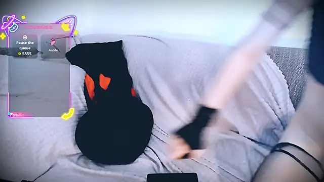 Littlepinkcat online show from 10-12-25, 04:41